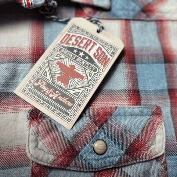 NWT DESERT SON Tifton by Dierks Bentley Flag &‎ Anthem Vintage Snap Size S - Picture 13 of 16